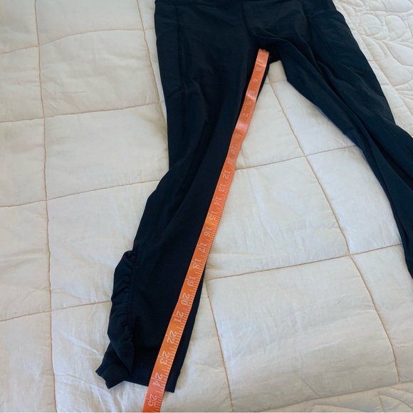 Lululemon Speed Tight Ruched legging black size 6 side pocket and back zip - Picture 14 of 15